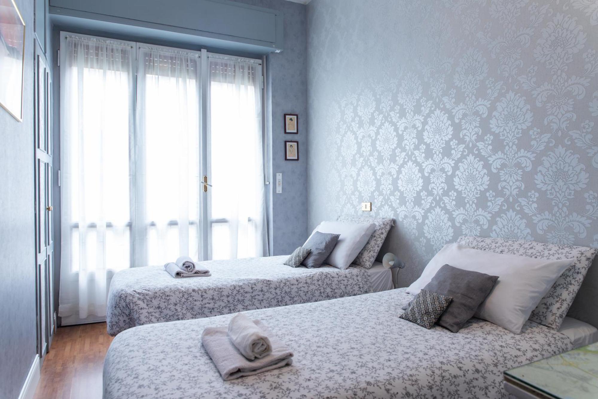 Апартаменты Duomo Walking Distance Elegant Flat With View Милан Экстерьер фото